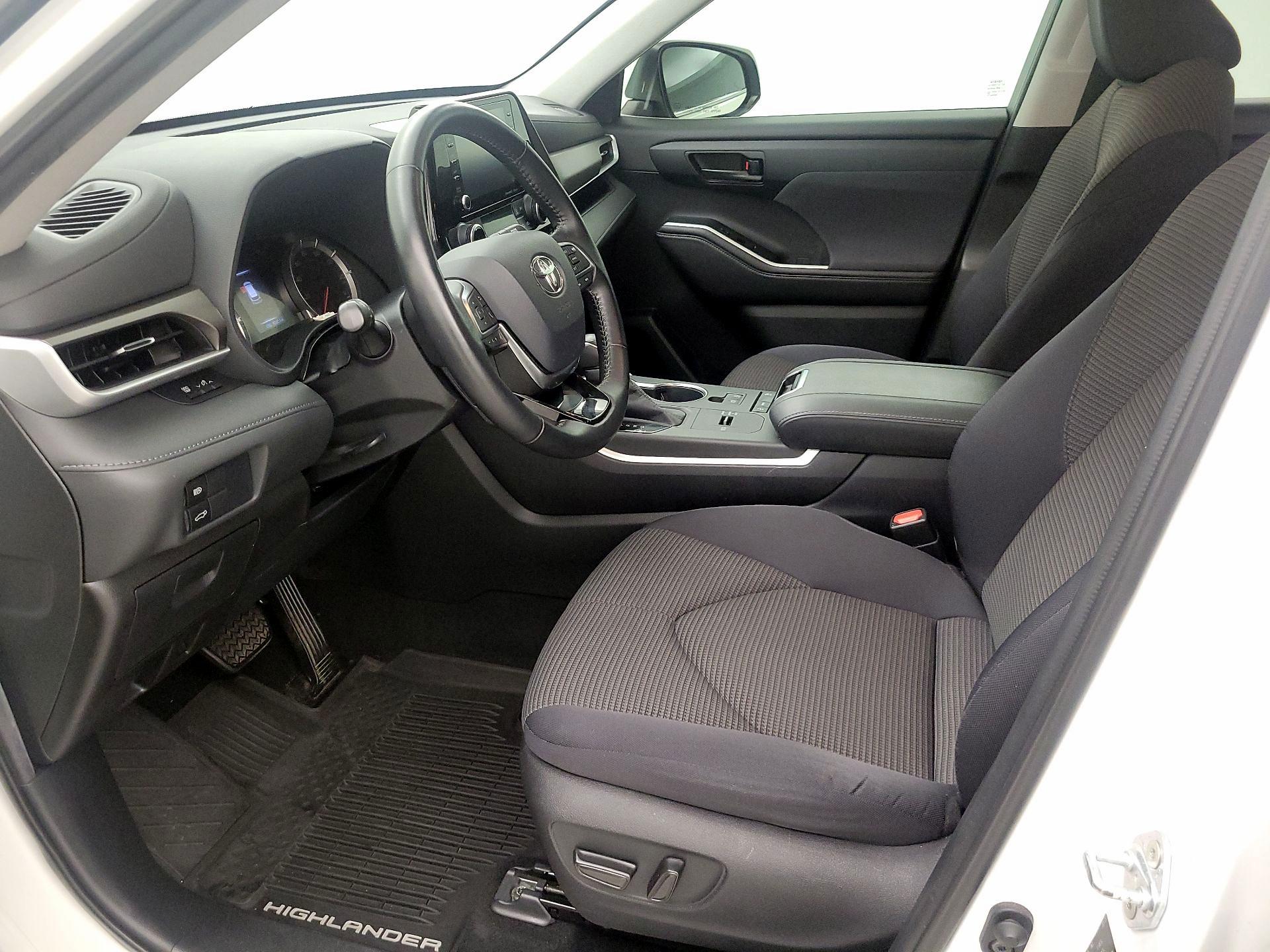 Thumbnail: 2020 Toyota Highlander - 11