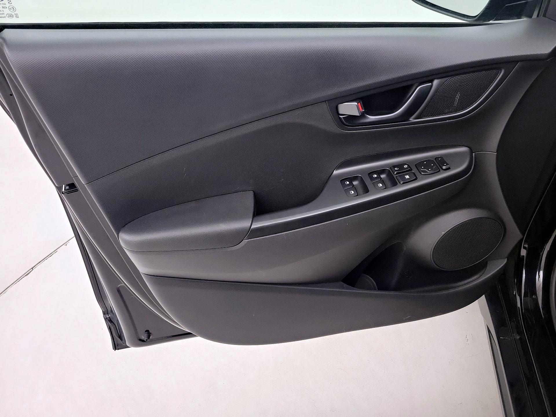 Thumbnail: 2022 Hyundai Kona - 12