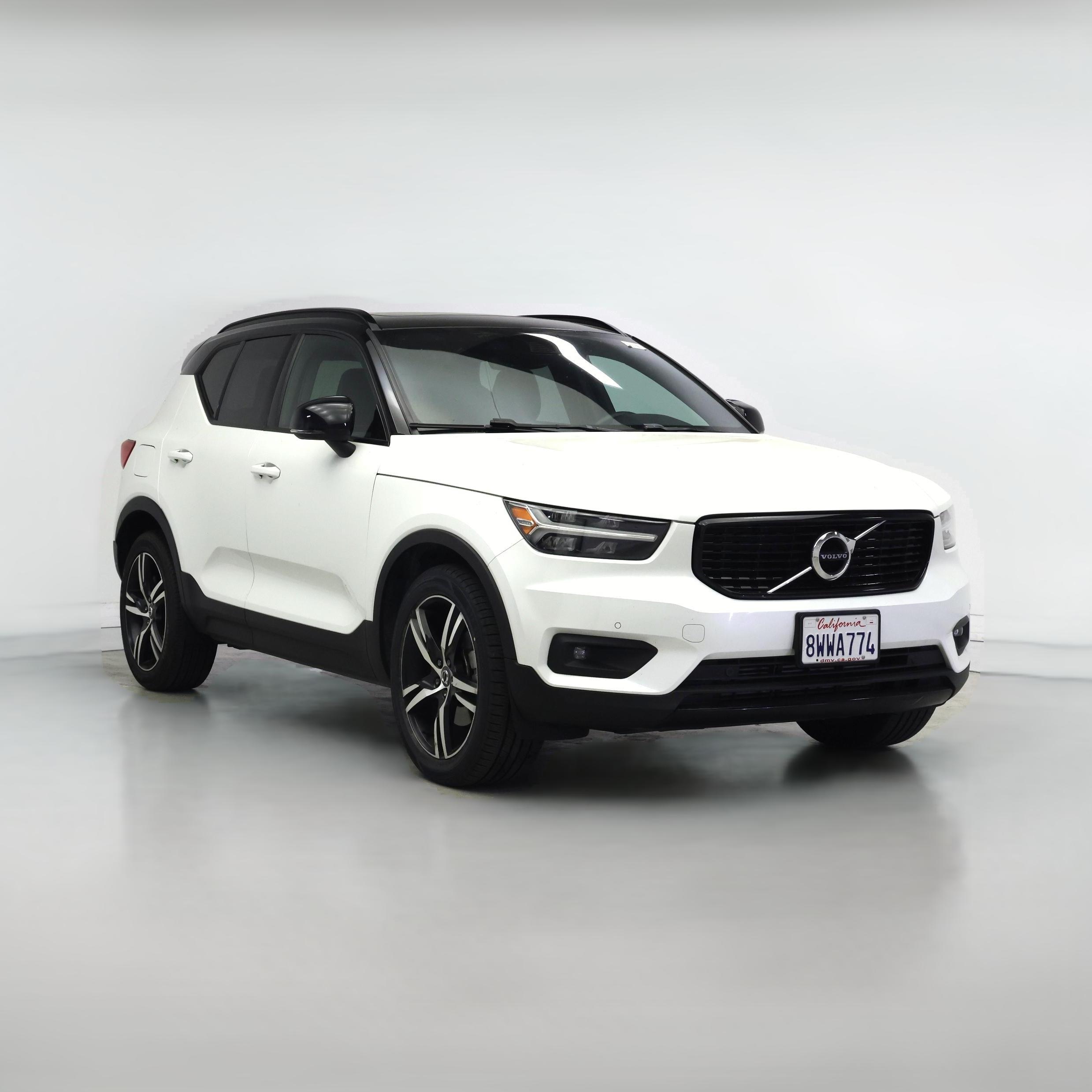 Thumbnail: 2021 Volvo XC40 - 1