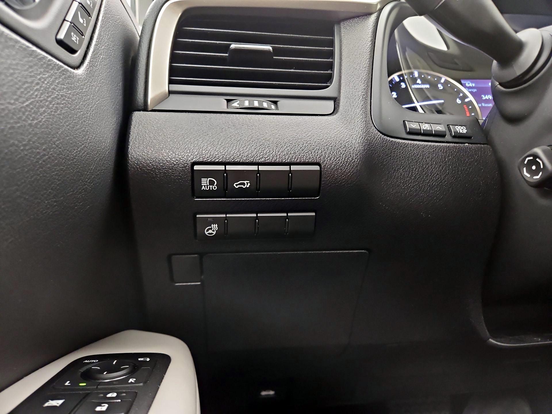 Thumbnail: 2020 Lexus RX - 13