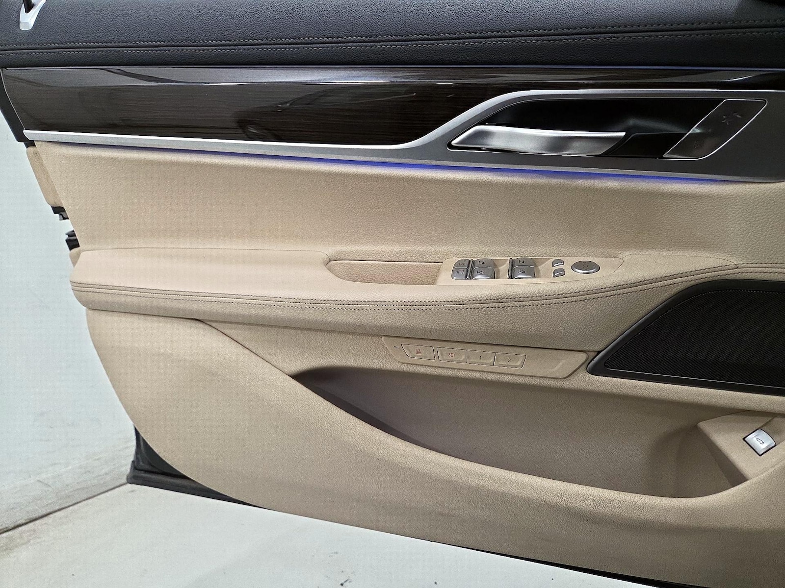 2020 BMW 7 Series 740i - Photo 13