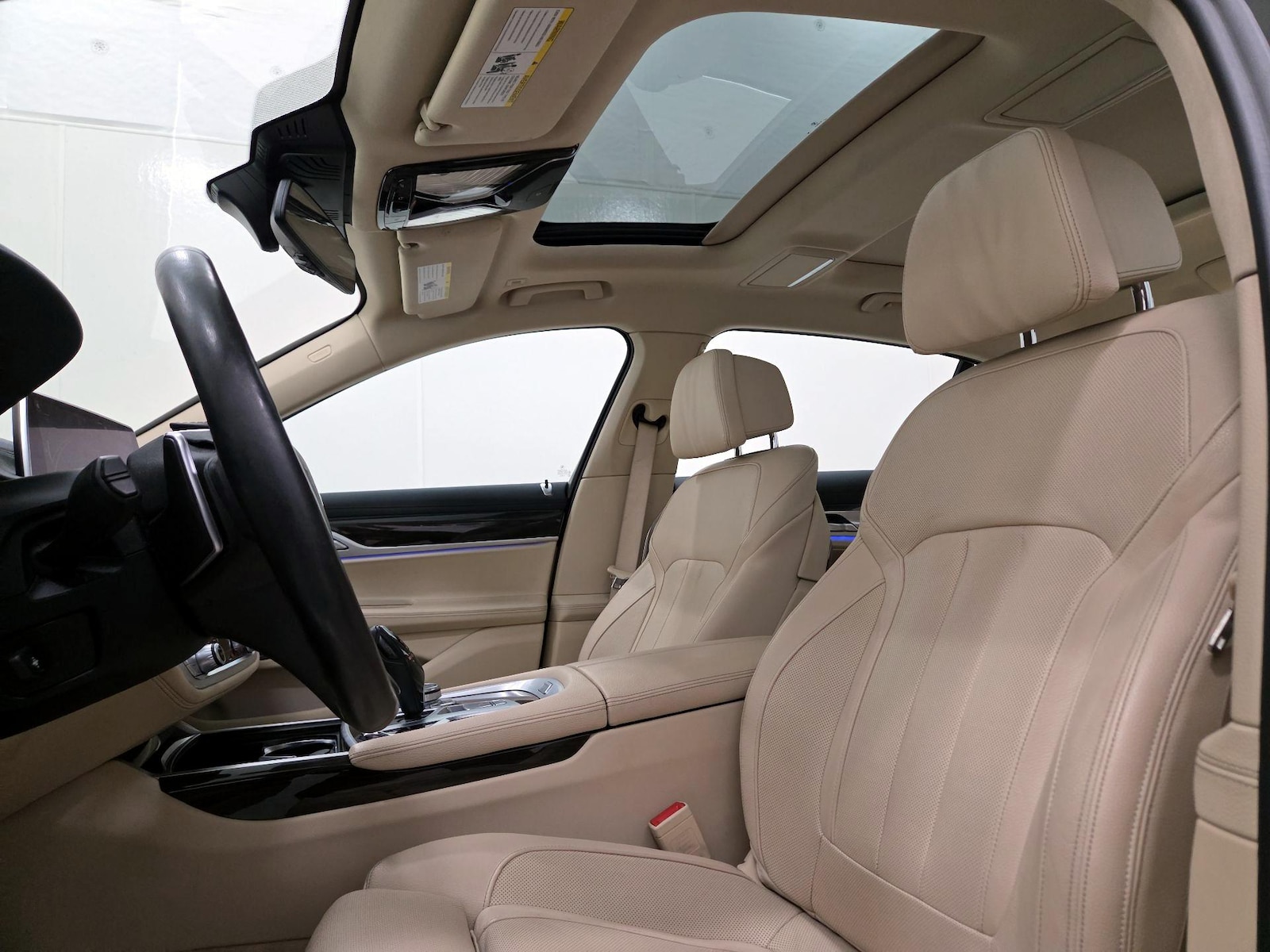 2020 BMW 7 Series 740i - Photo 20