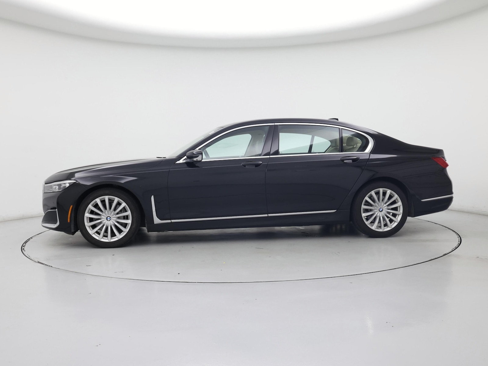 2020 BMW 7 Series 740i - Photo 4