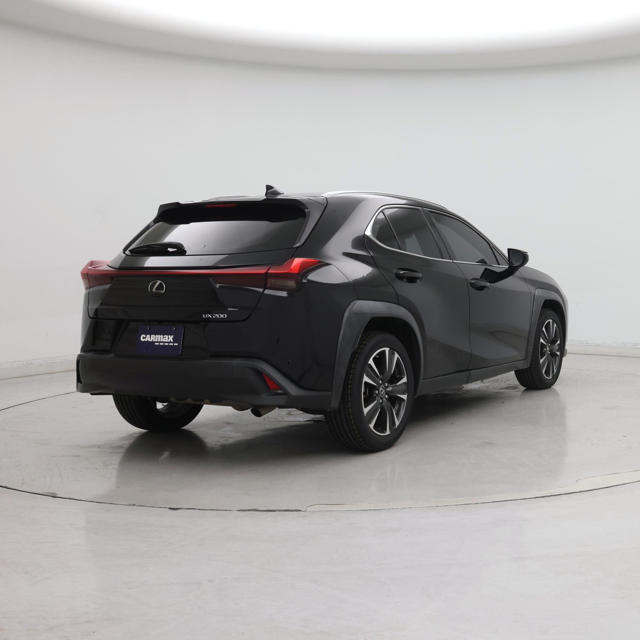 Thumbnail: 2019 Lexus UX - 8