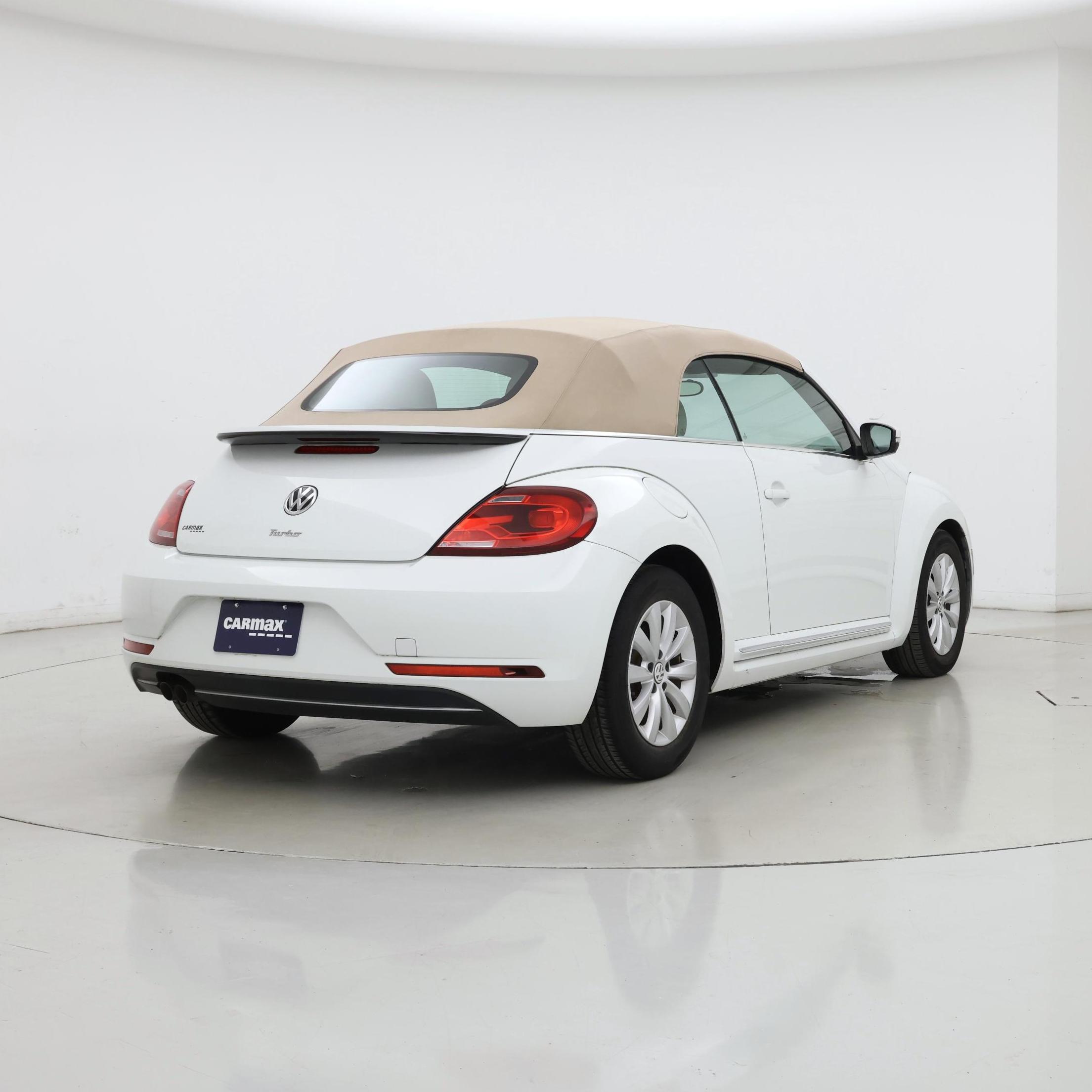 Thumbnail: 2018 Volkswagen Beetle - 8