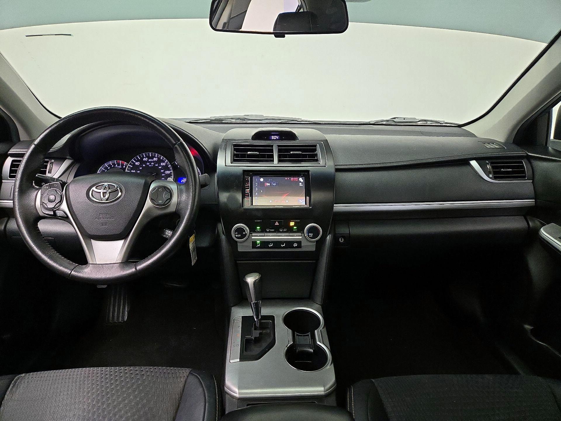 Thumbnail: 2014 Toyota Camry - 9