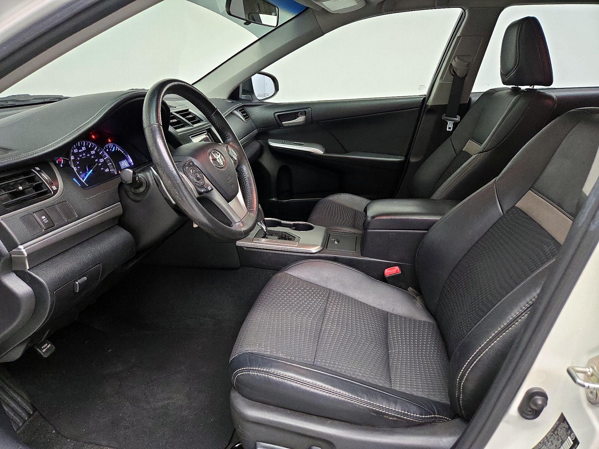 Thumbnail: 2014 Toyota Camry - 11