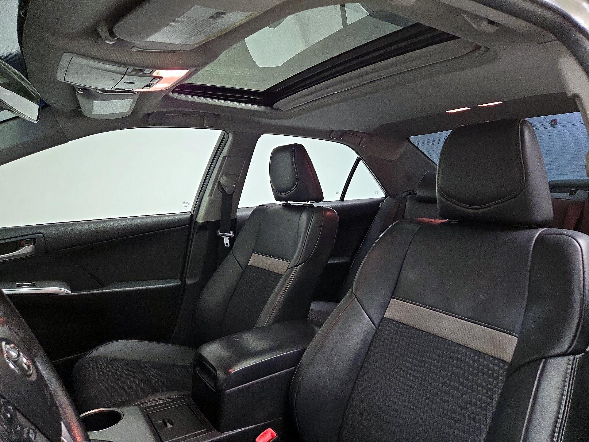 Thumbnail: 2014 Toyota Camry - 19