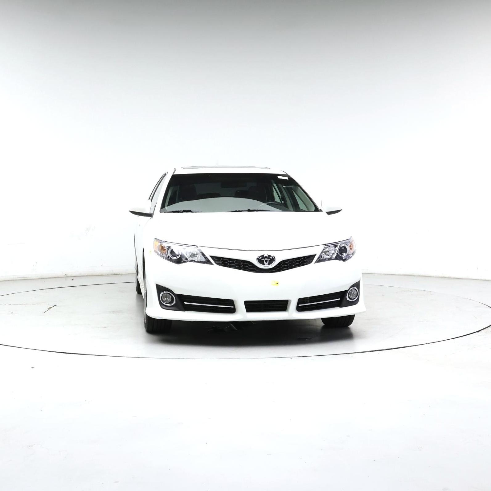 Thumbnail: 2014 Toyota Camry - 5