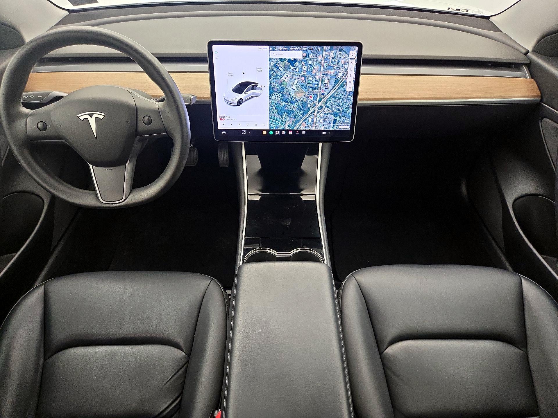 Thumbnail: 2020 Tesla Model 3 - 9