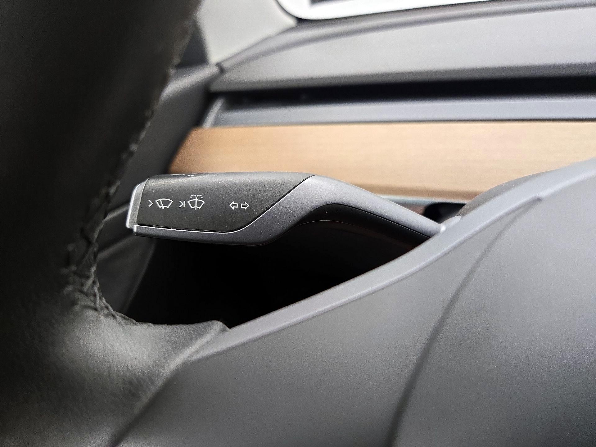 Thumbnail: 2020 Tesla Model 3 - 13