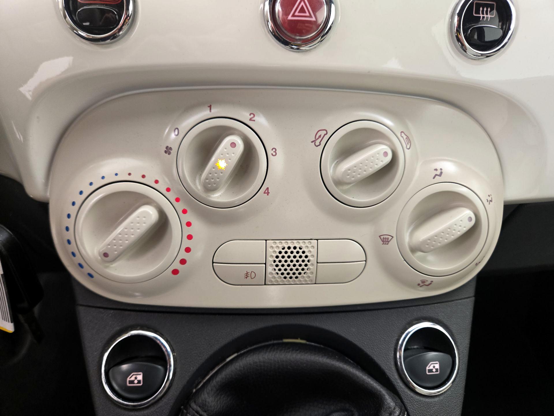 Thumbnail: 2015 Fiat 500 - 15
