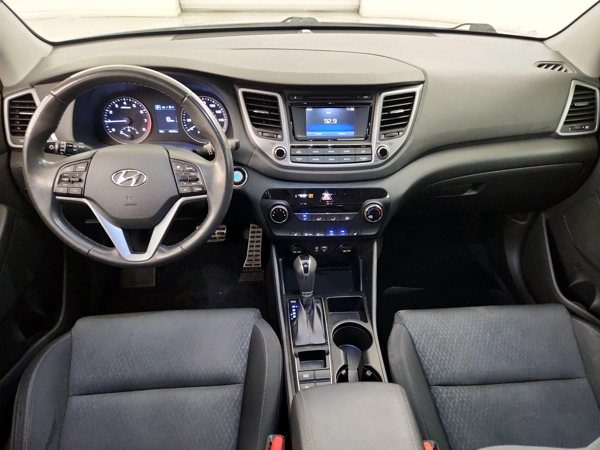Thumbnail: 2017 Hyundai Tucson - 9
