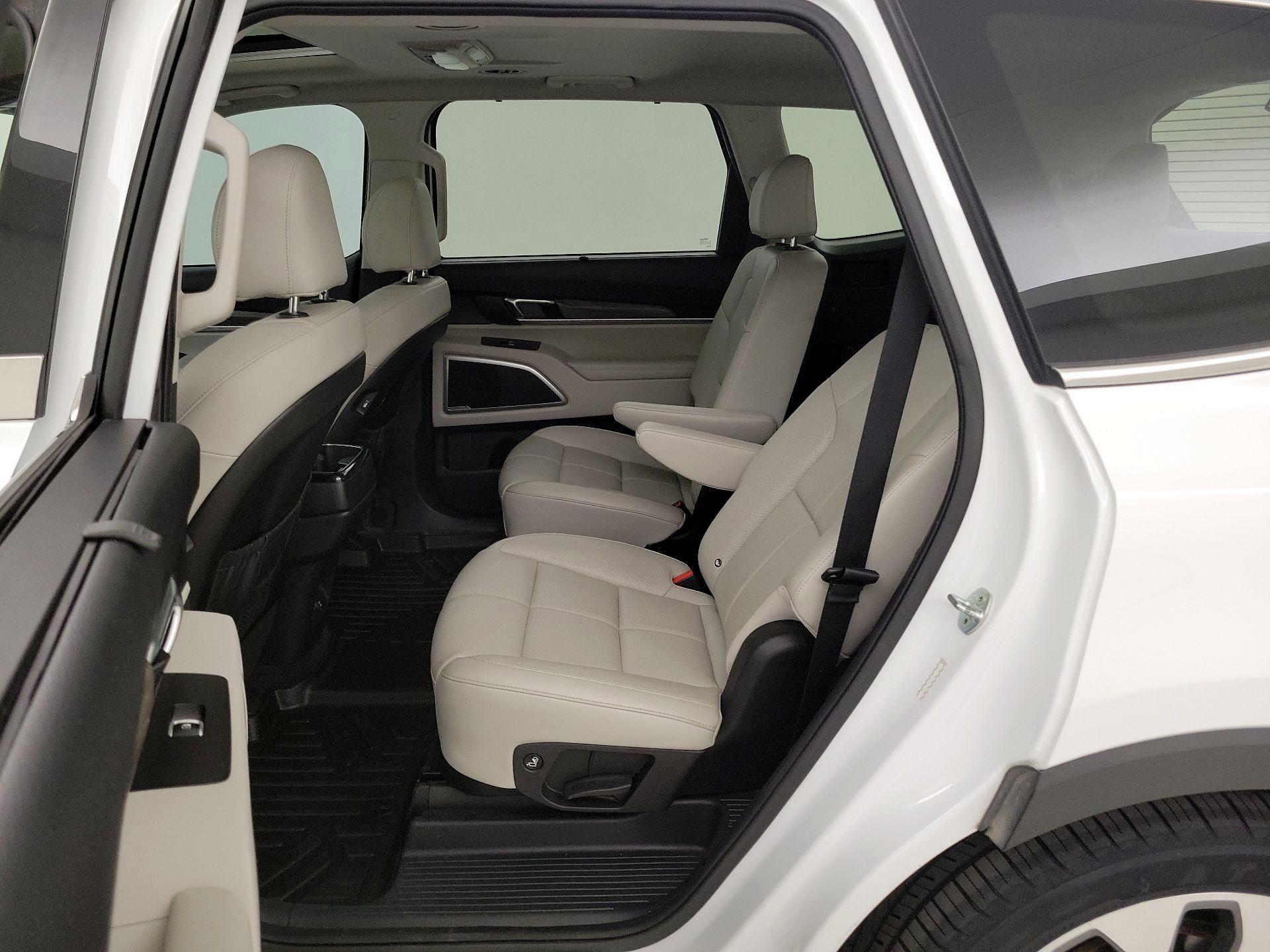 Thumbnail: 2020 Kia Telluride - 20