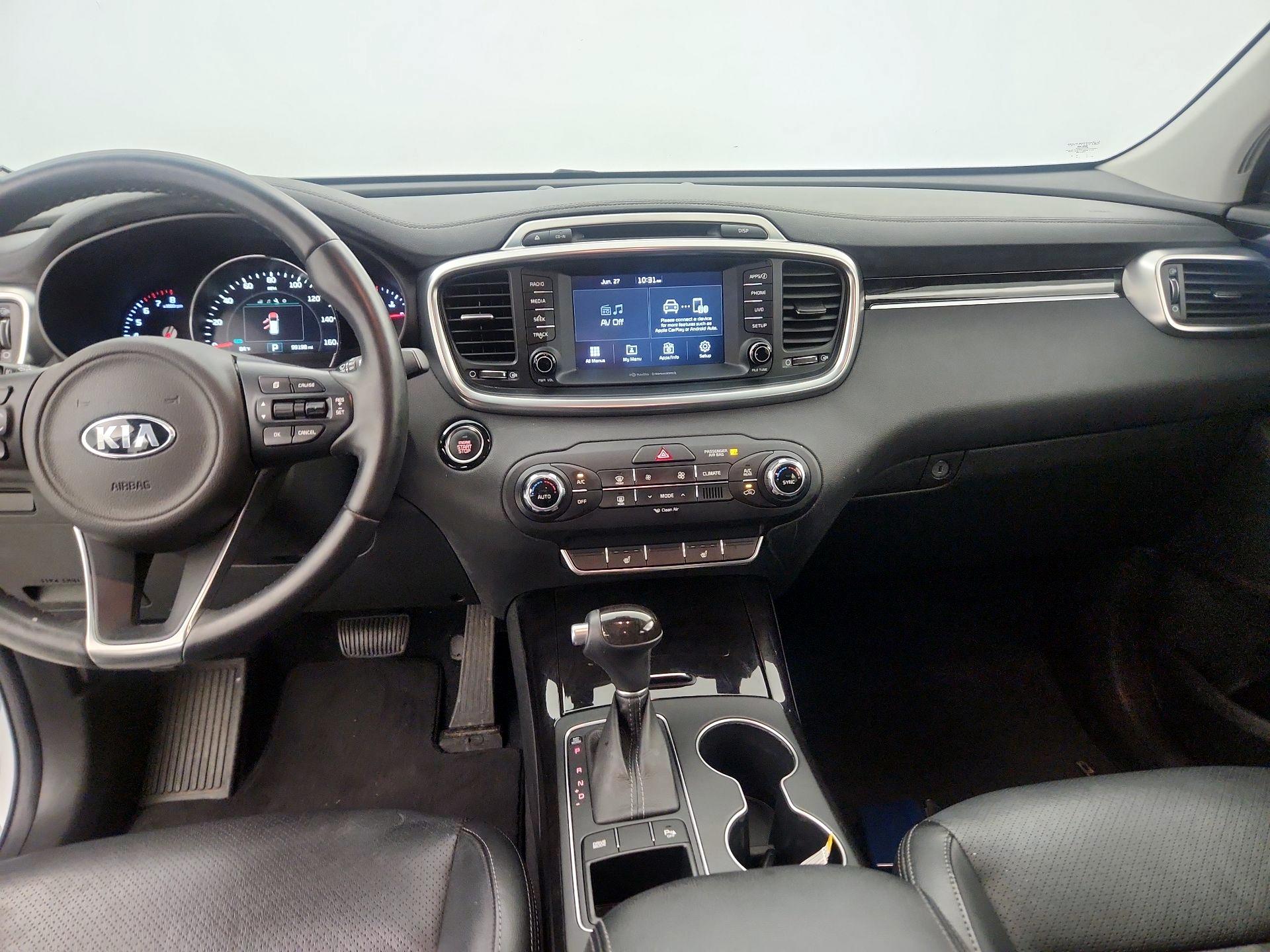 Thumbnail: 2017 Kia Sorento - 9