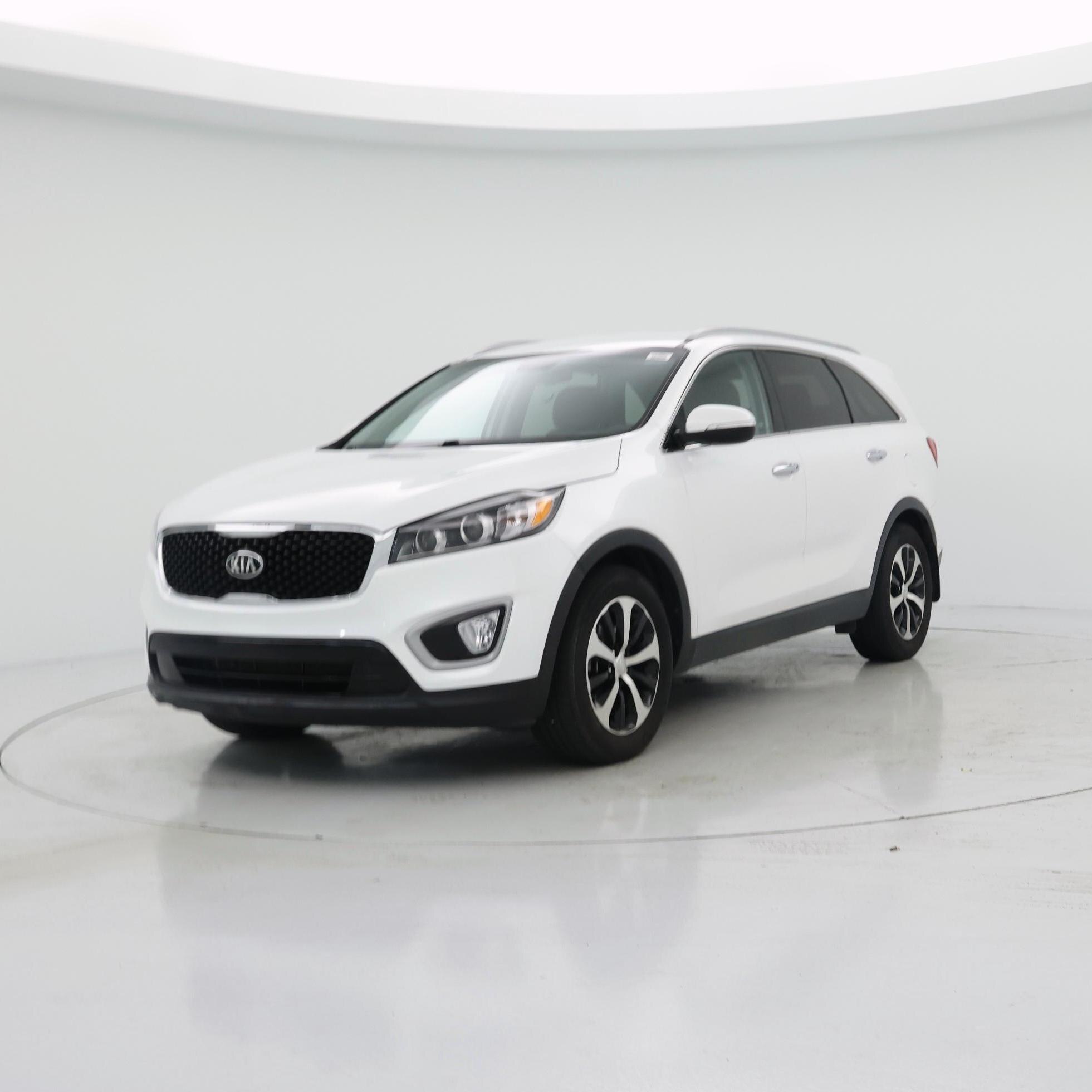 Thumbnail: 2017 Kia Sorento - 4