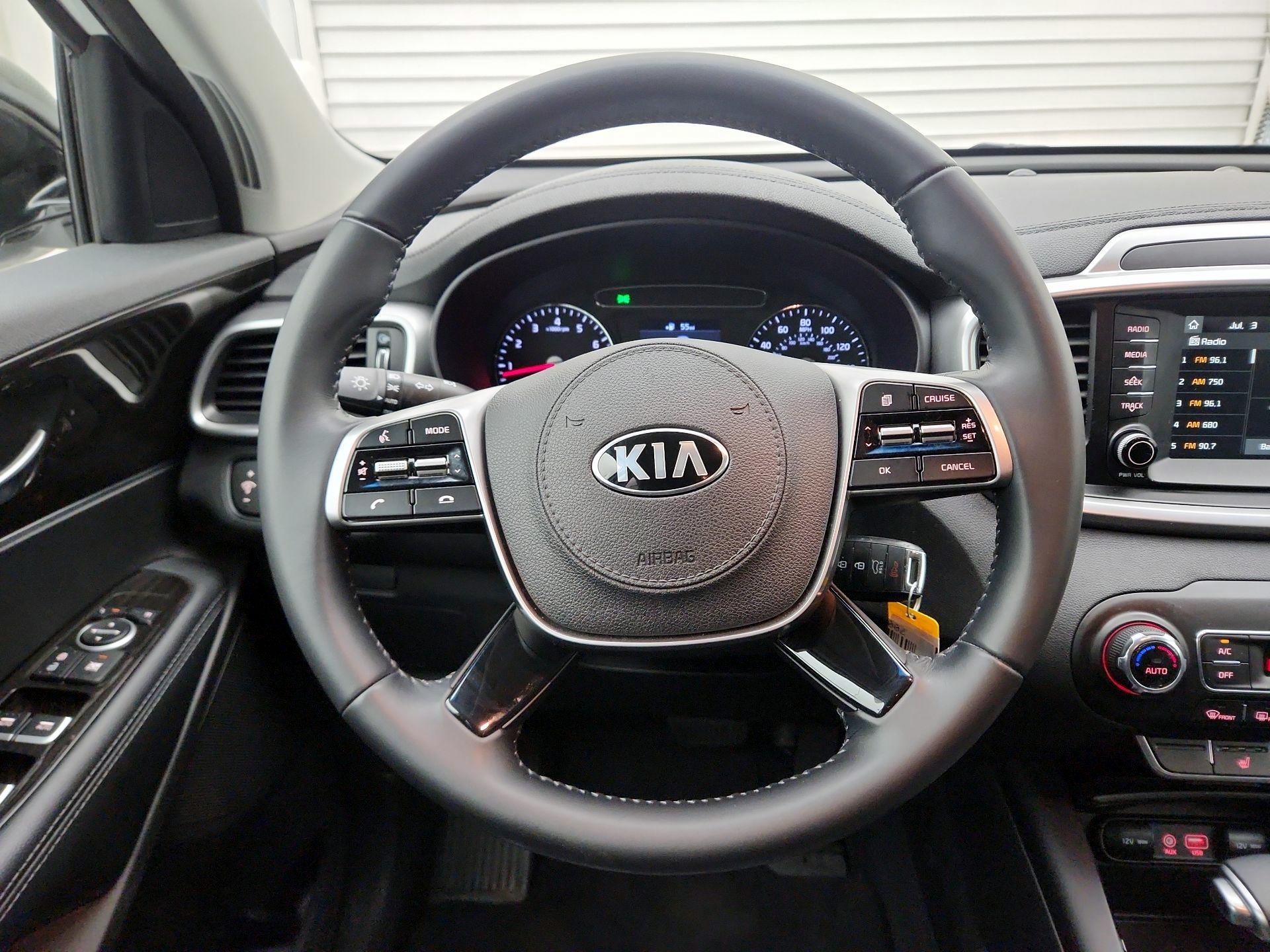 Thumbnail: 2019 Kia Sorento - 10