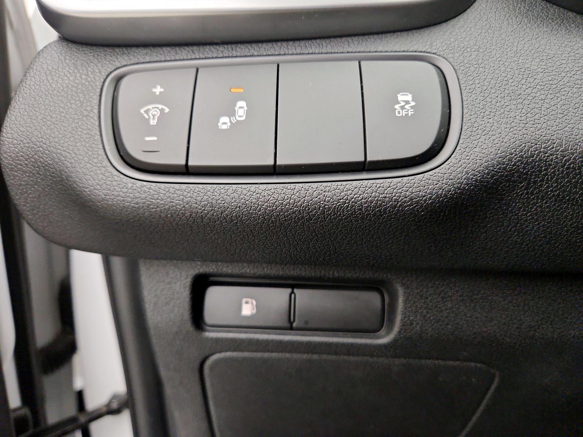 Thumbnail: 2019 Kia Sorento - 13