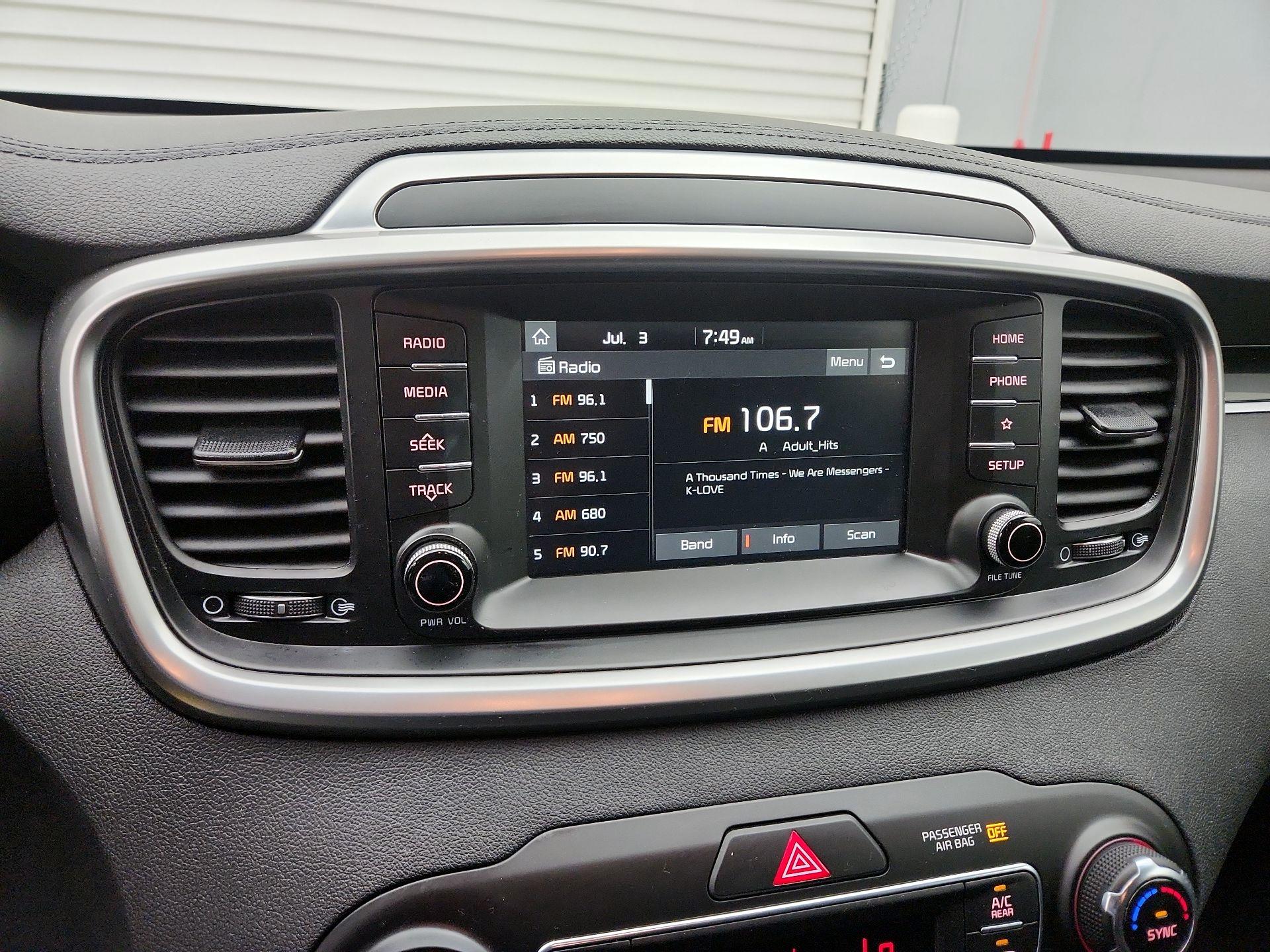 Thumbnail: 2019 Kia Sorento - 15