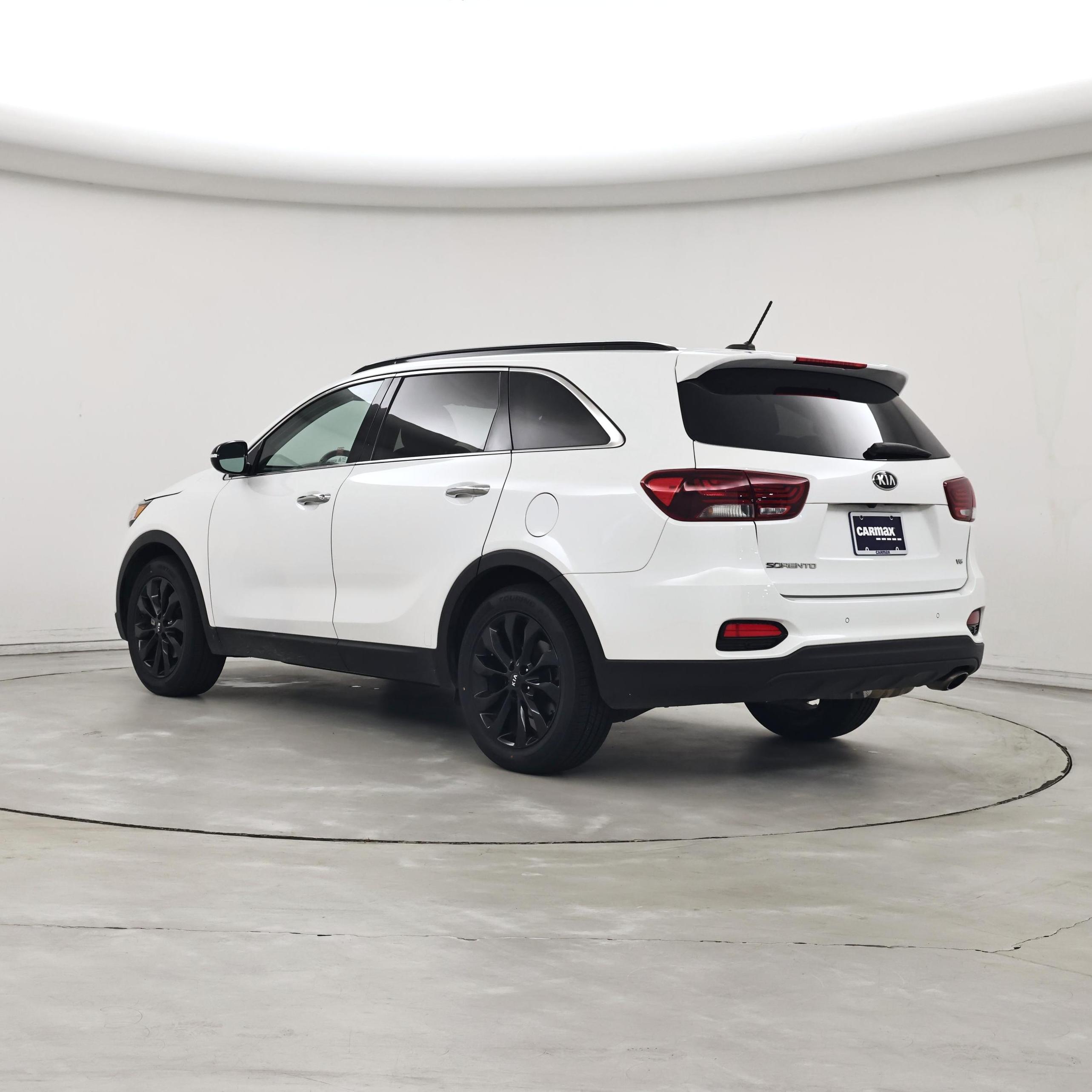 Thumbnail: 2019 Kia Sorento - 2