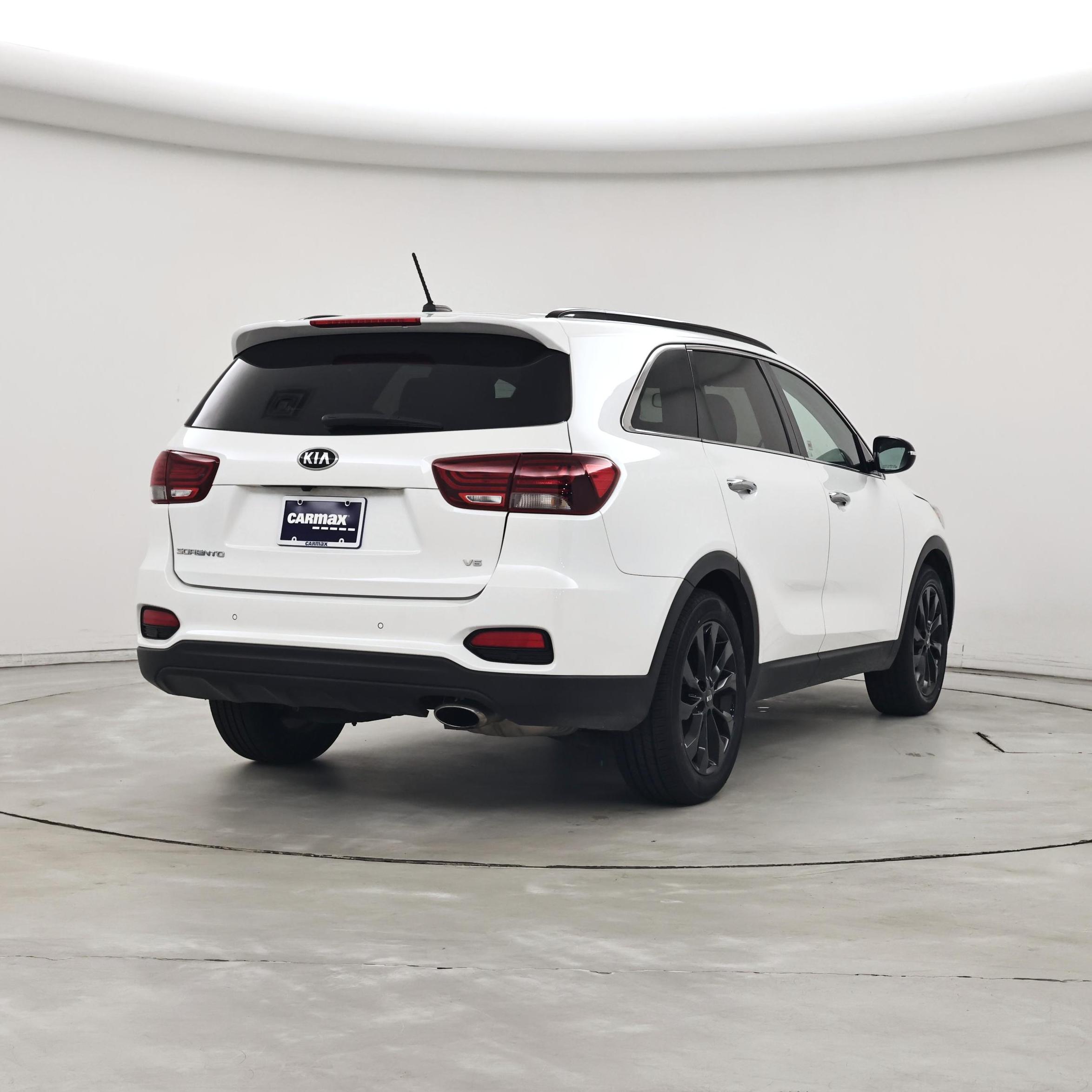 Thumbnail: 2019 Kia Sorento - 8
