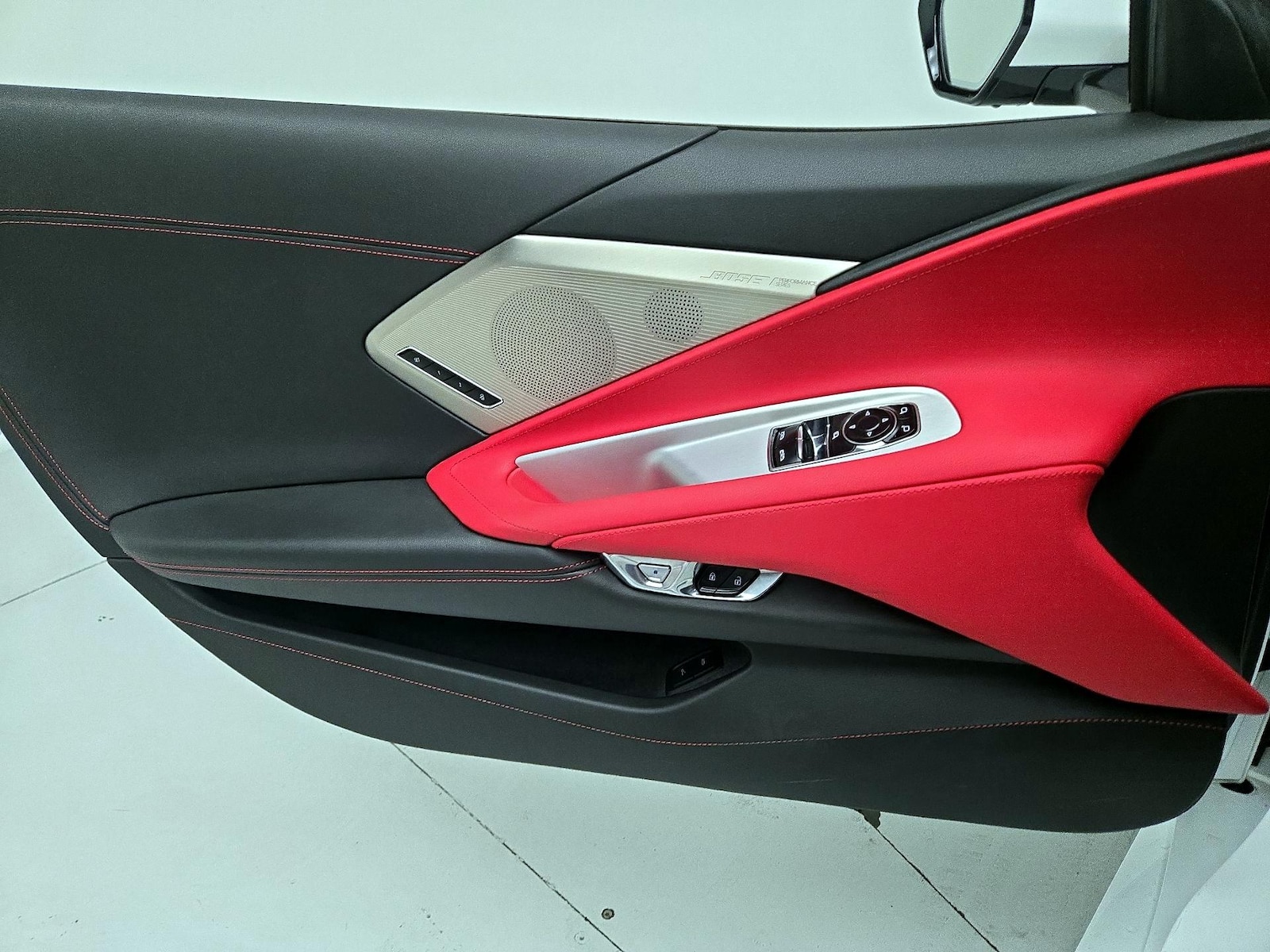 2023 Chevrolet Corvette 2LT - Photo 13