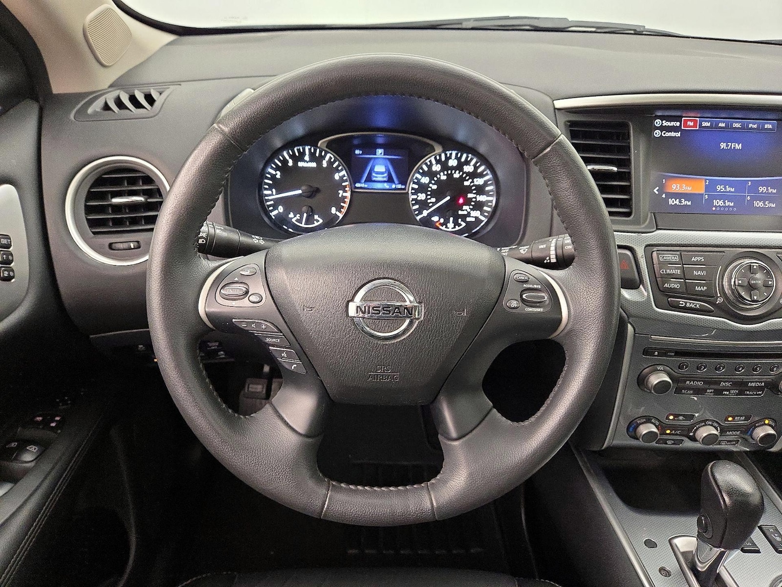 2017 Nissan Pathfinder SL - Photo 11