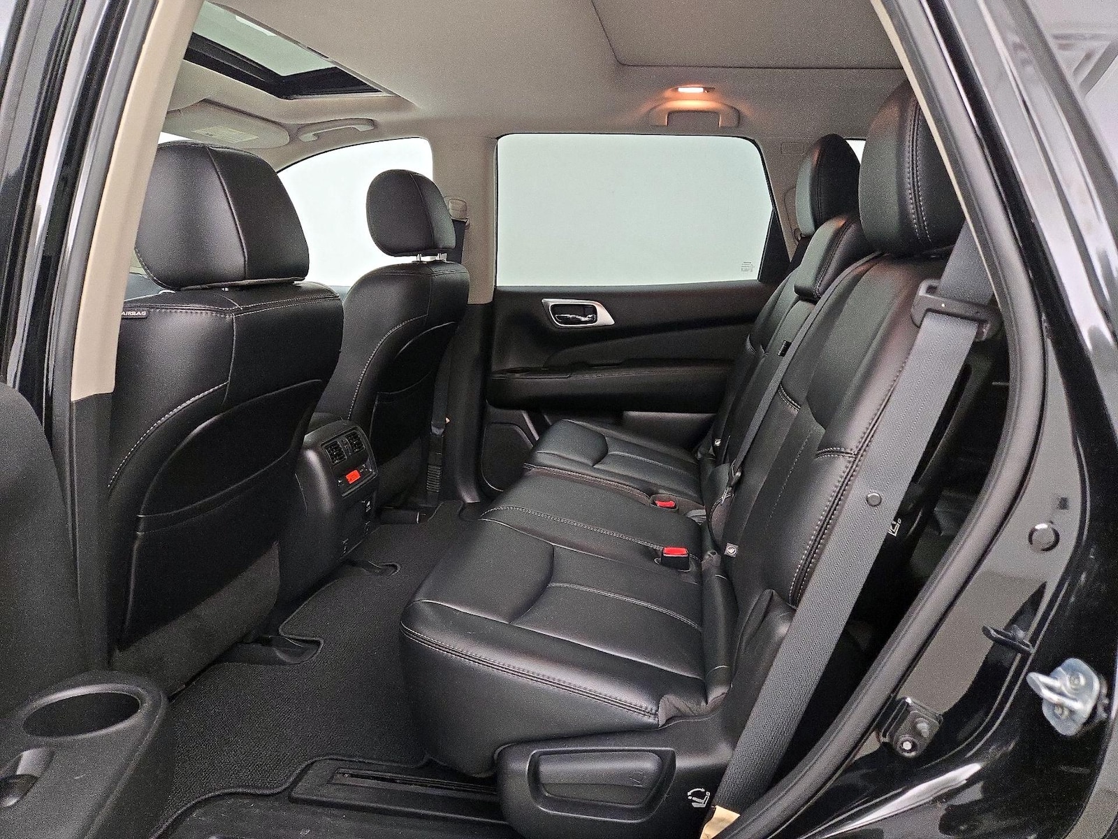 2017 Nissan Pathfinder SL - Photo 22