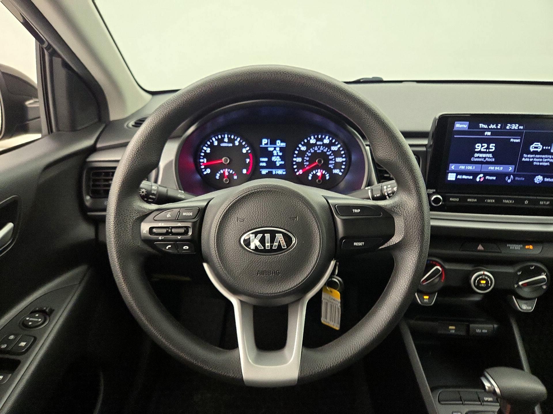 Thumbnail: 2021 Kia Rio - 10