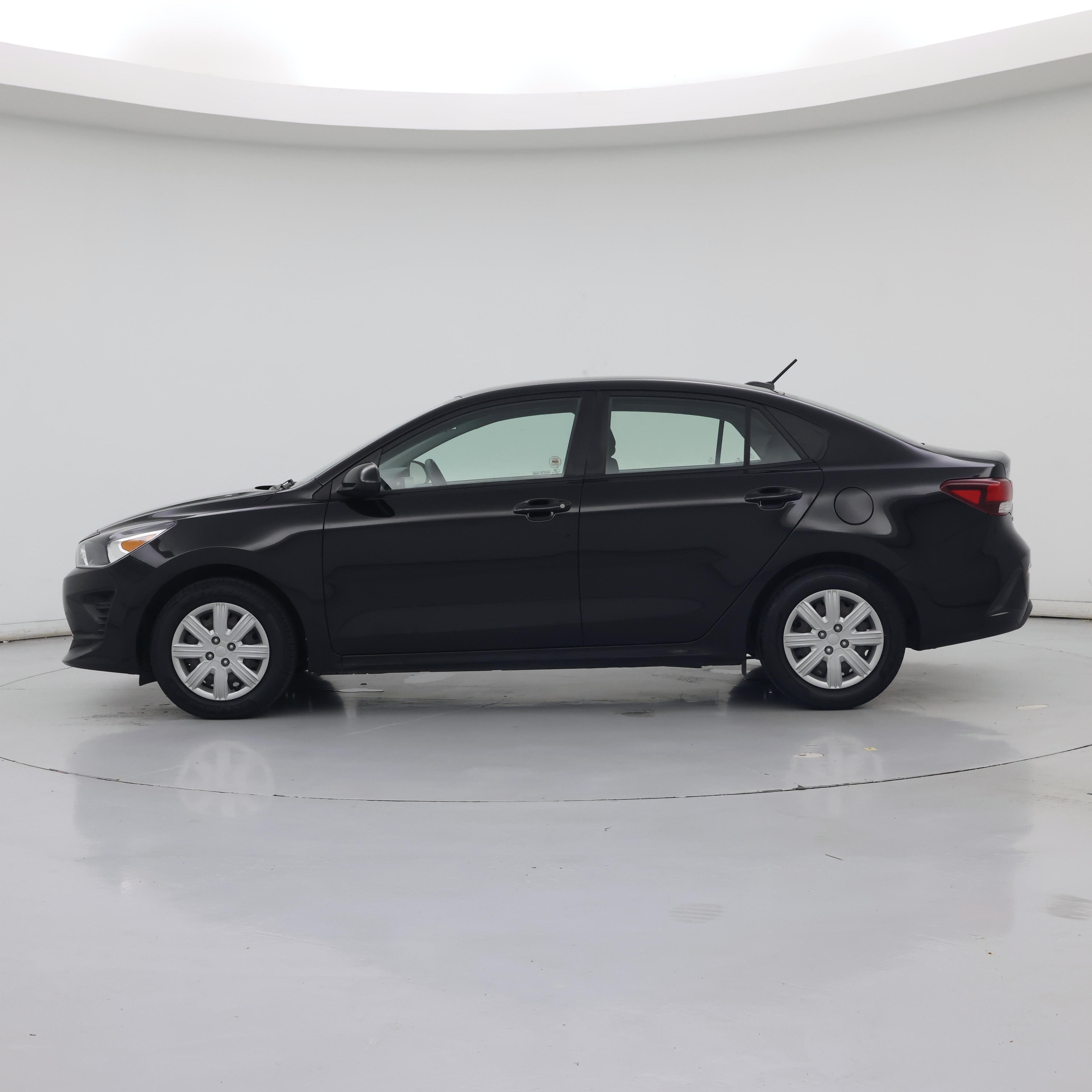 Thumbnail: 2021 Kia Rio - 3