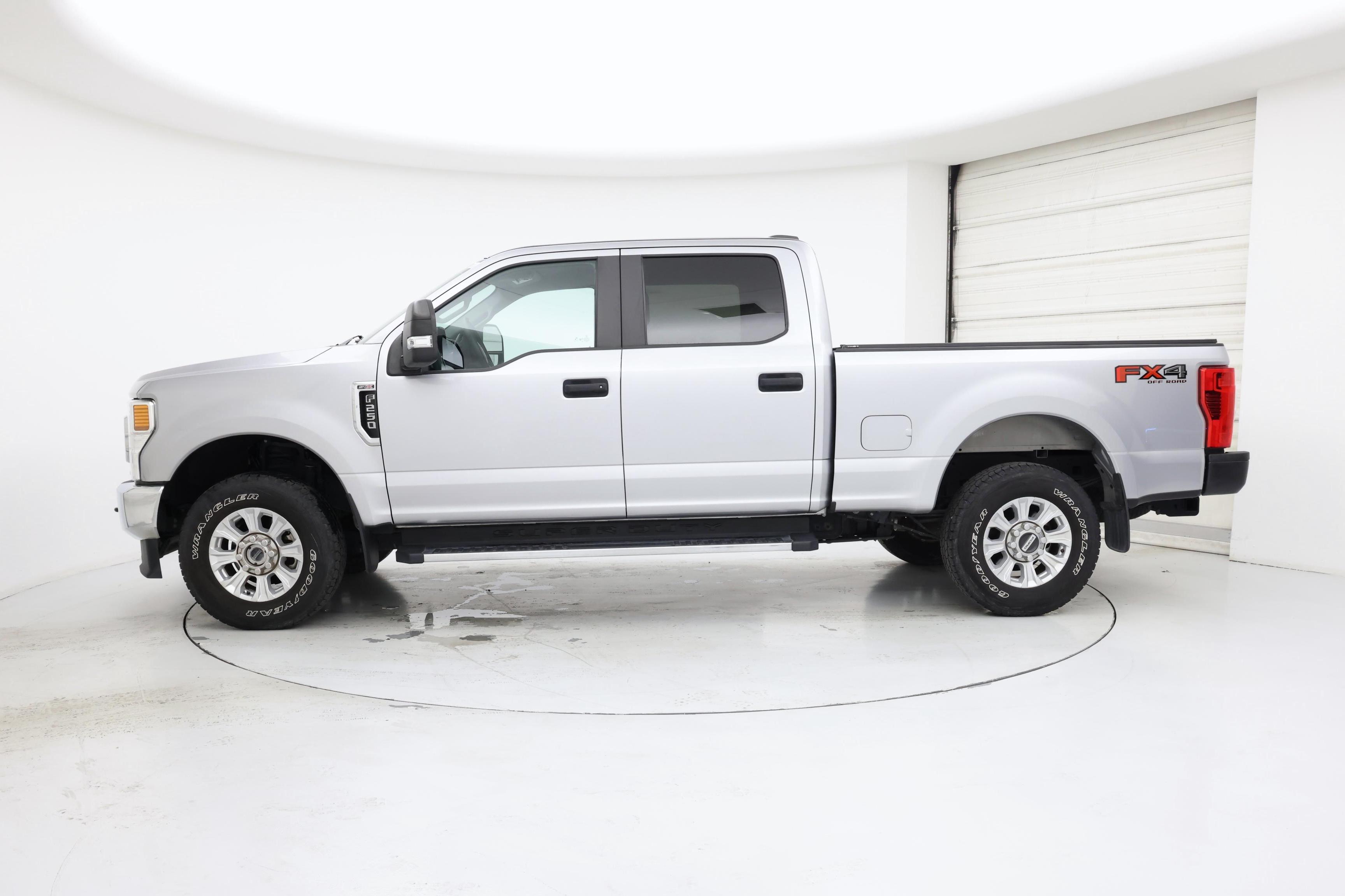 Thumbnail: 2022 Ford F-250 - 3