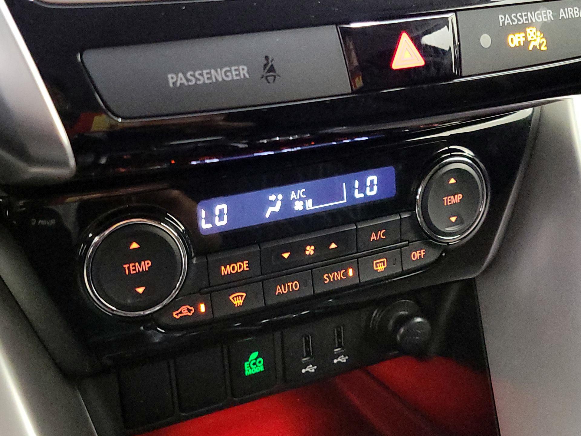 Thumbnail: 2019 Mitsubishi Eclipse Cross - 16
