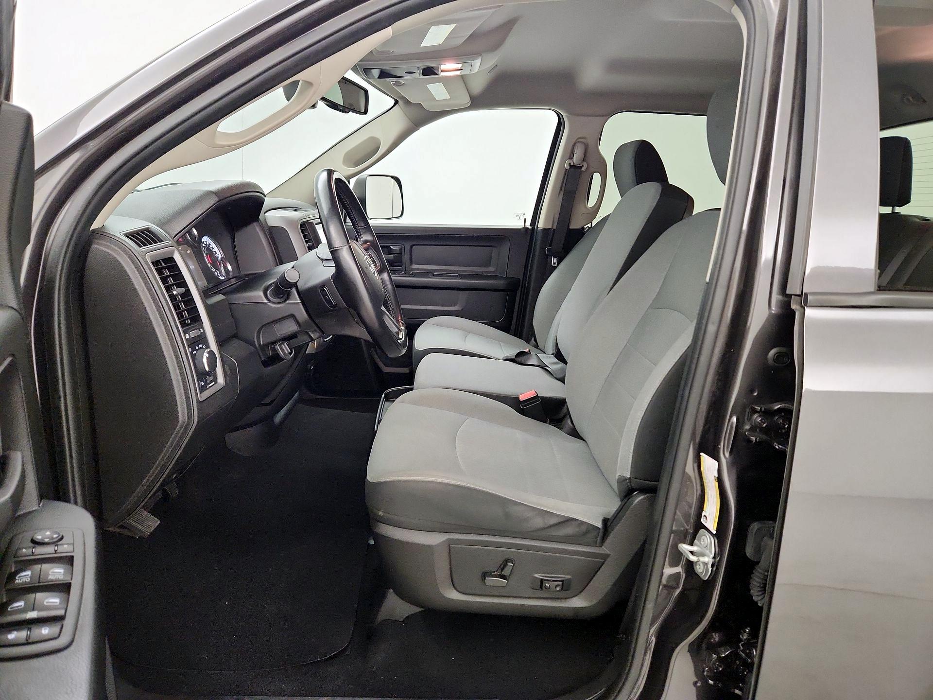 Thumbnail: 2022 RAM 1500 Classic - 11