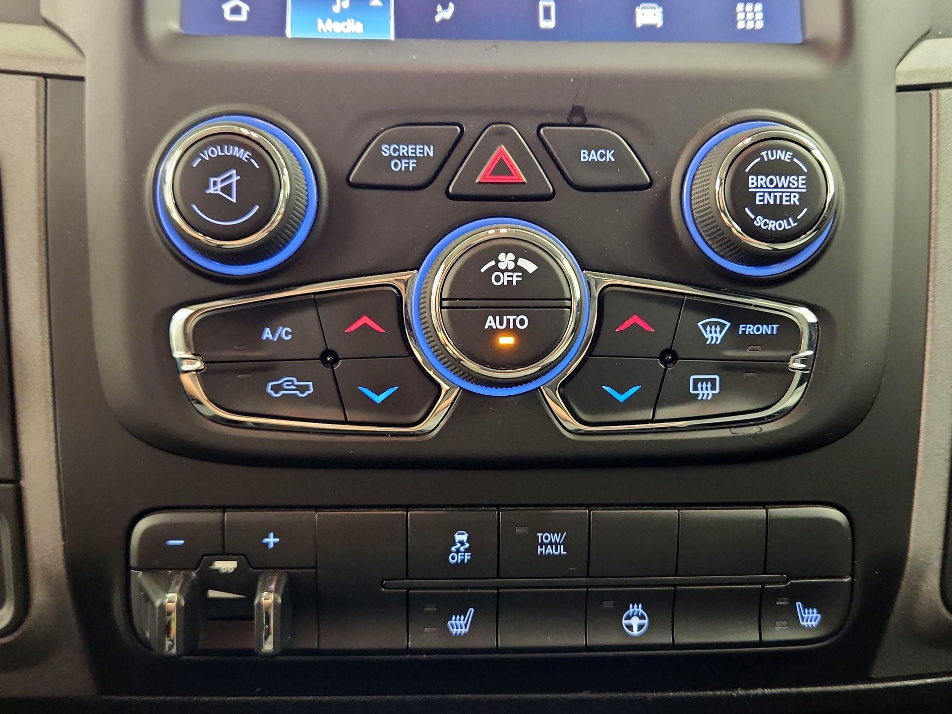 Thumbnail: 2022 RAM 1500 Classic - 16