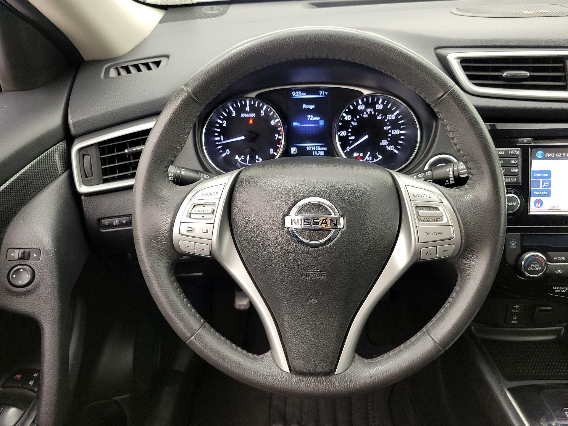 Thumbnail: 2015 Nissan Rogue - 10