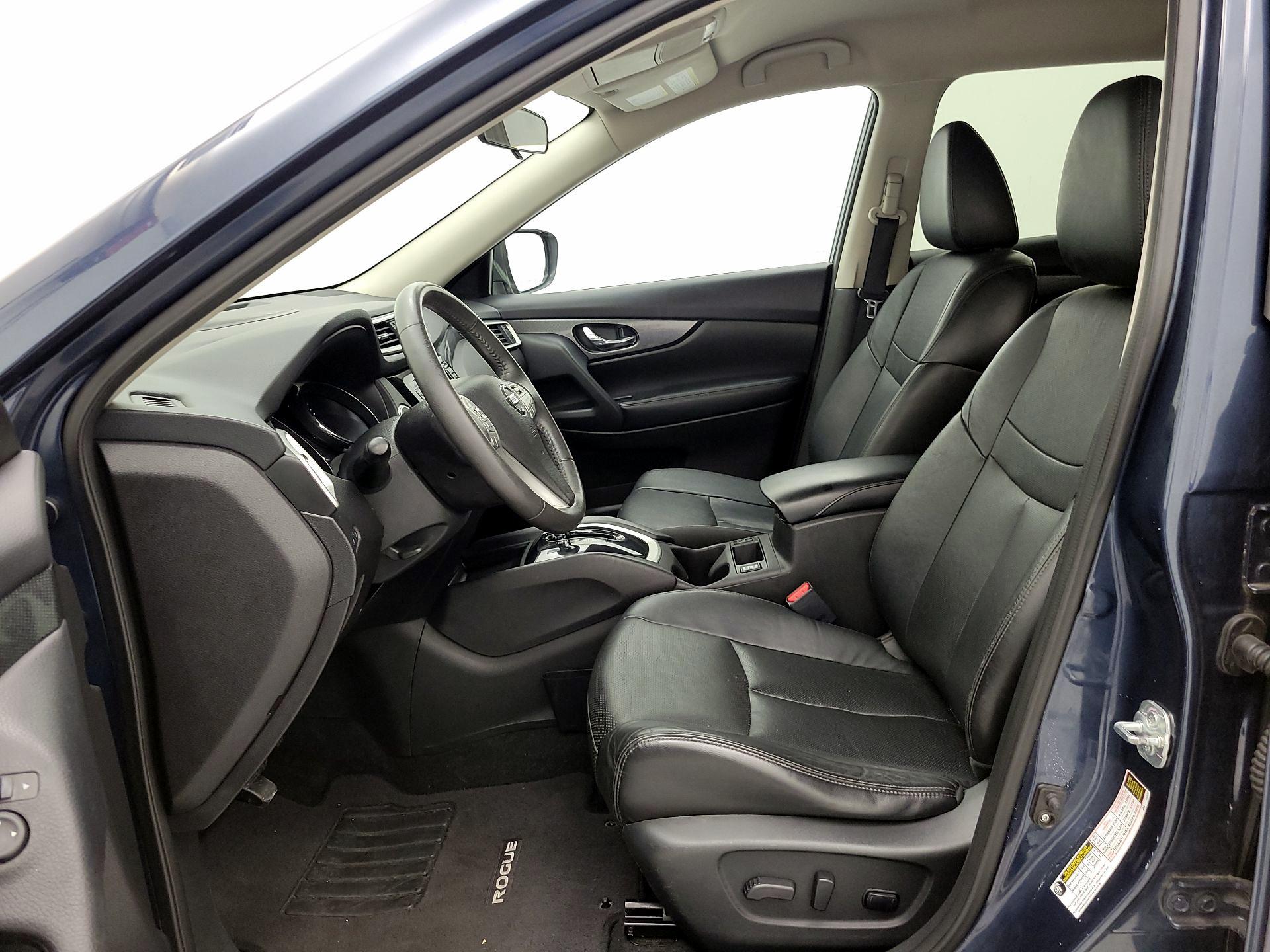 Thumbnail: 2015 Nissan Rogue - 11
