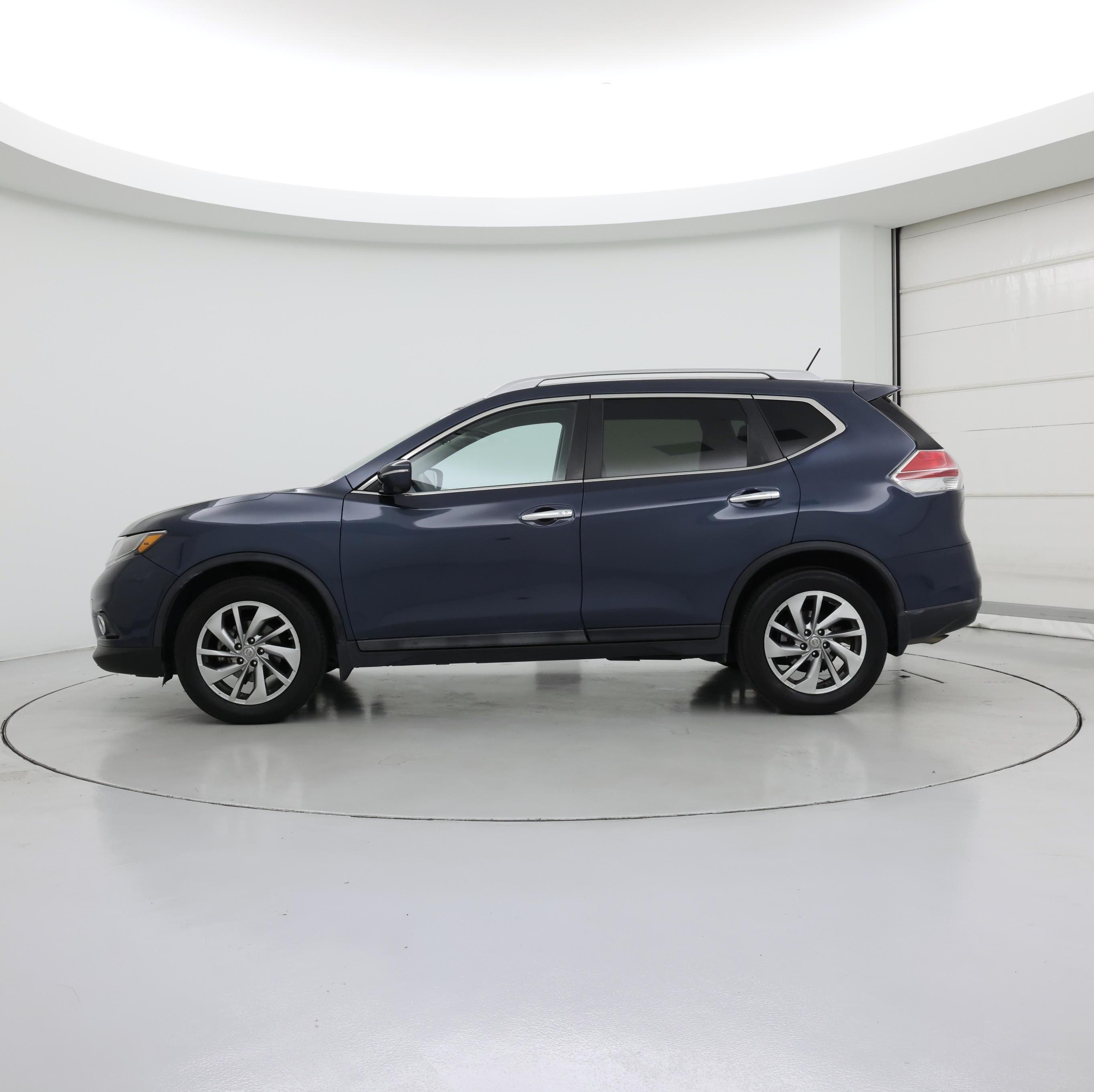 Thumbnail: 2015 Nissan Rogue - 3
