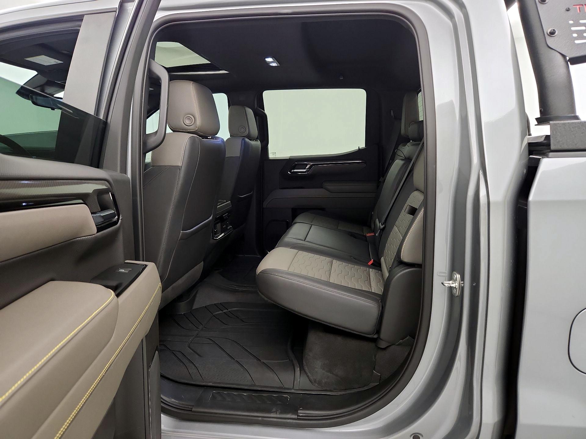 Thumbnail: 2023 Chevrolet Silverado 1500 - 20