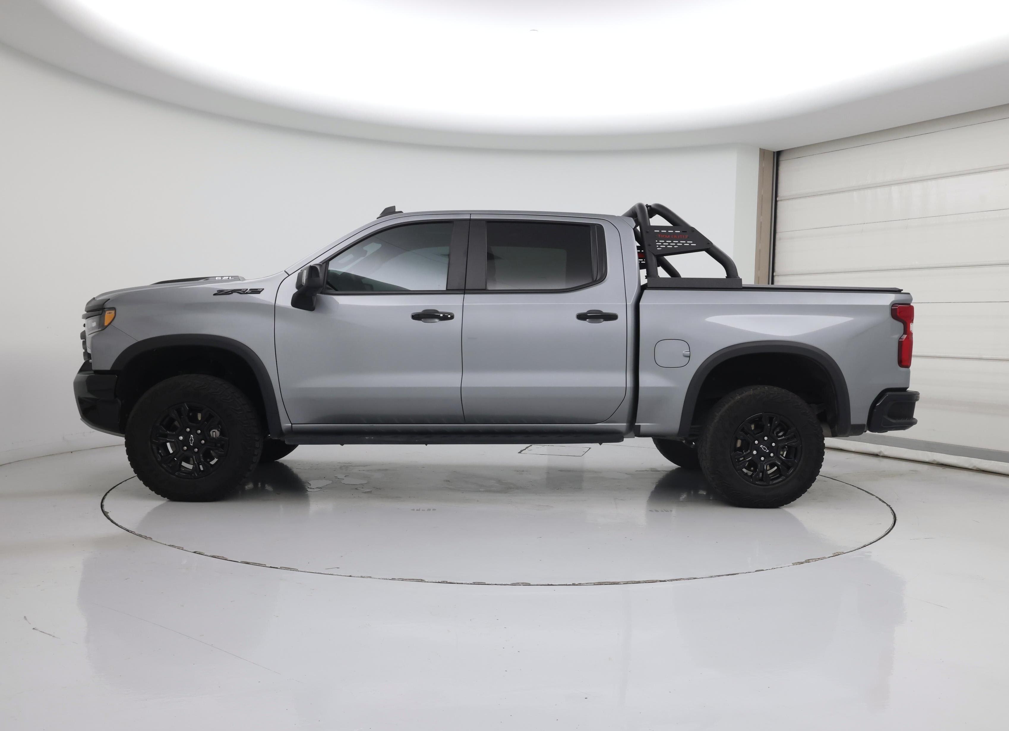 Thumbnail: 2023 Chevrolet Silverado 1500 - 3