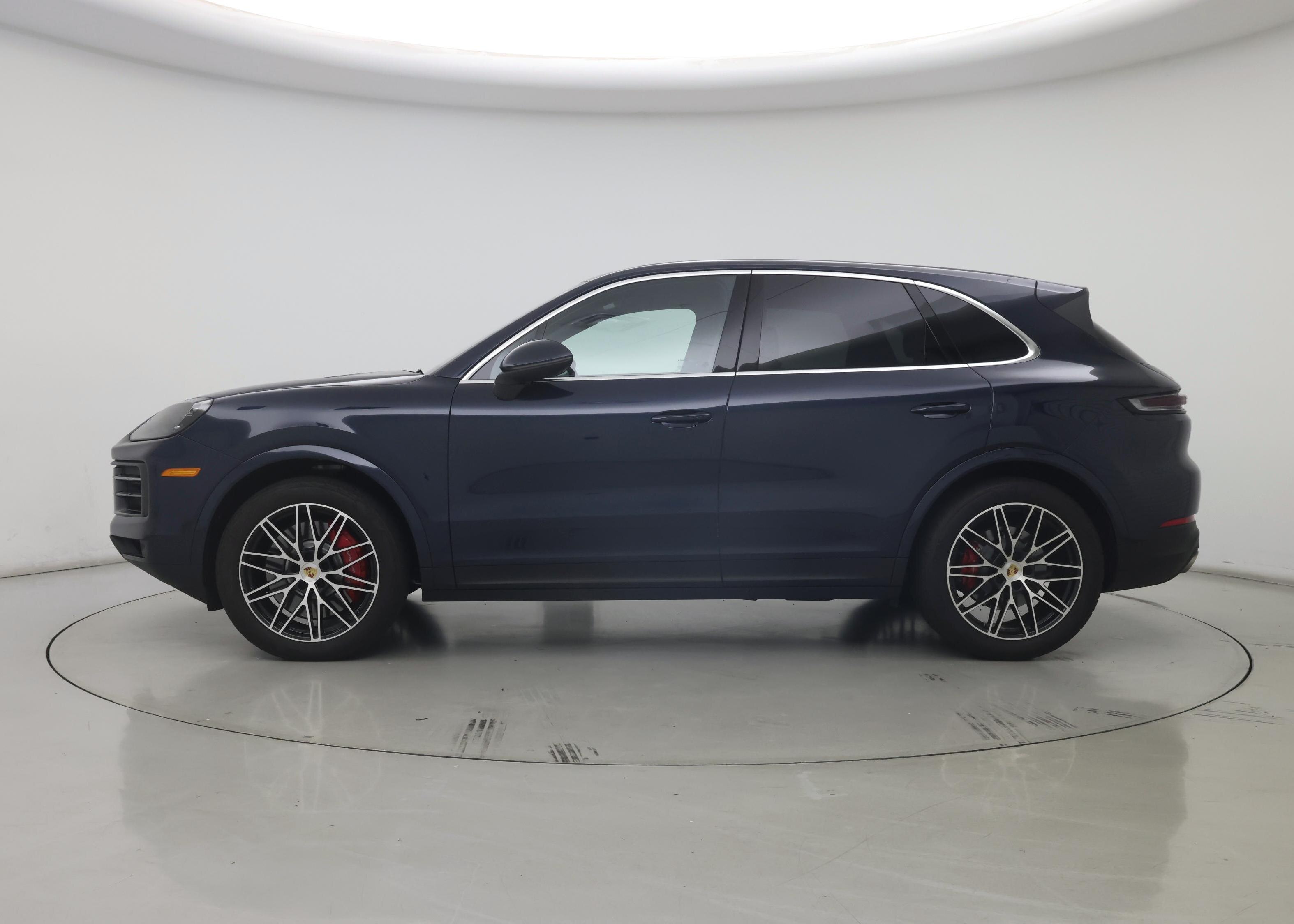 Thumbnail: 2024 Porsche Cayenne - 3