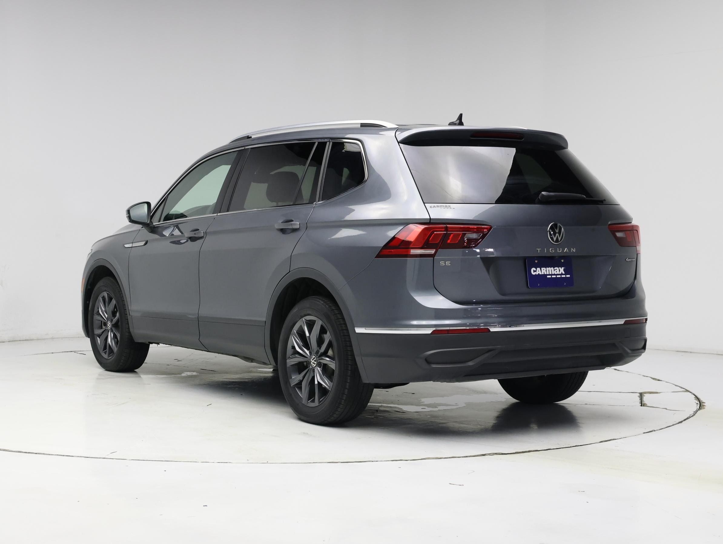 Thumbnail: 2022 Volkswagen Tiguan - 2