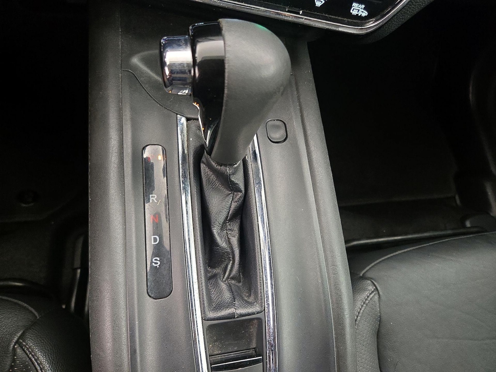 2018 Honda HR-V EX-L - Photo 18