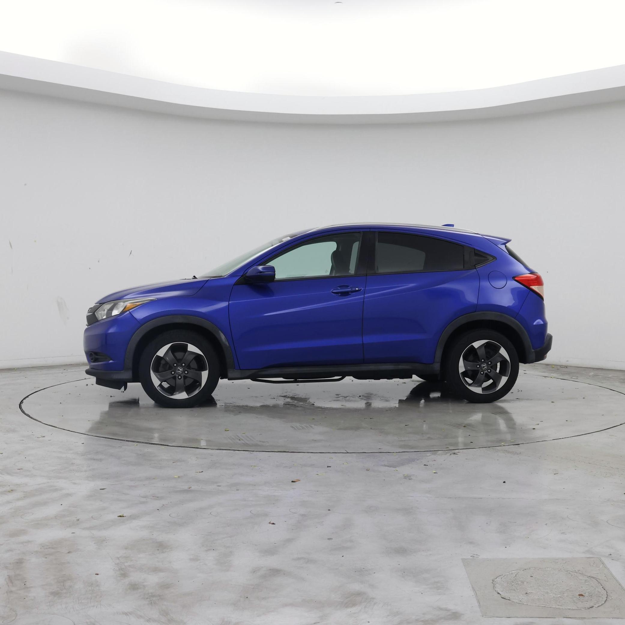 Thumbnail: 2018 Honda HR-V - 3