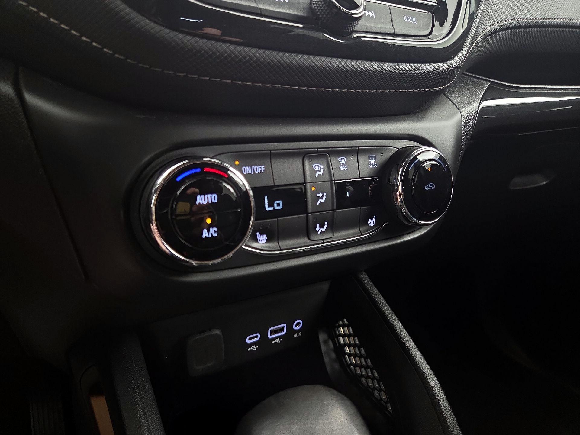 Thumbnail: 2023 Chevrolet TrailBlazer - 16