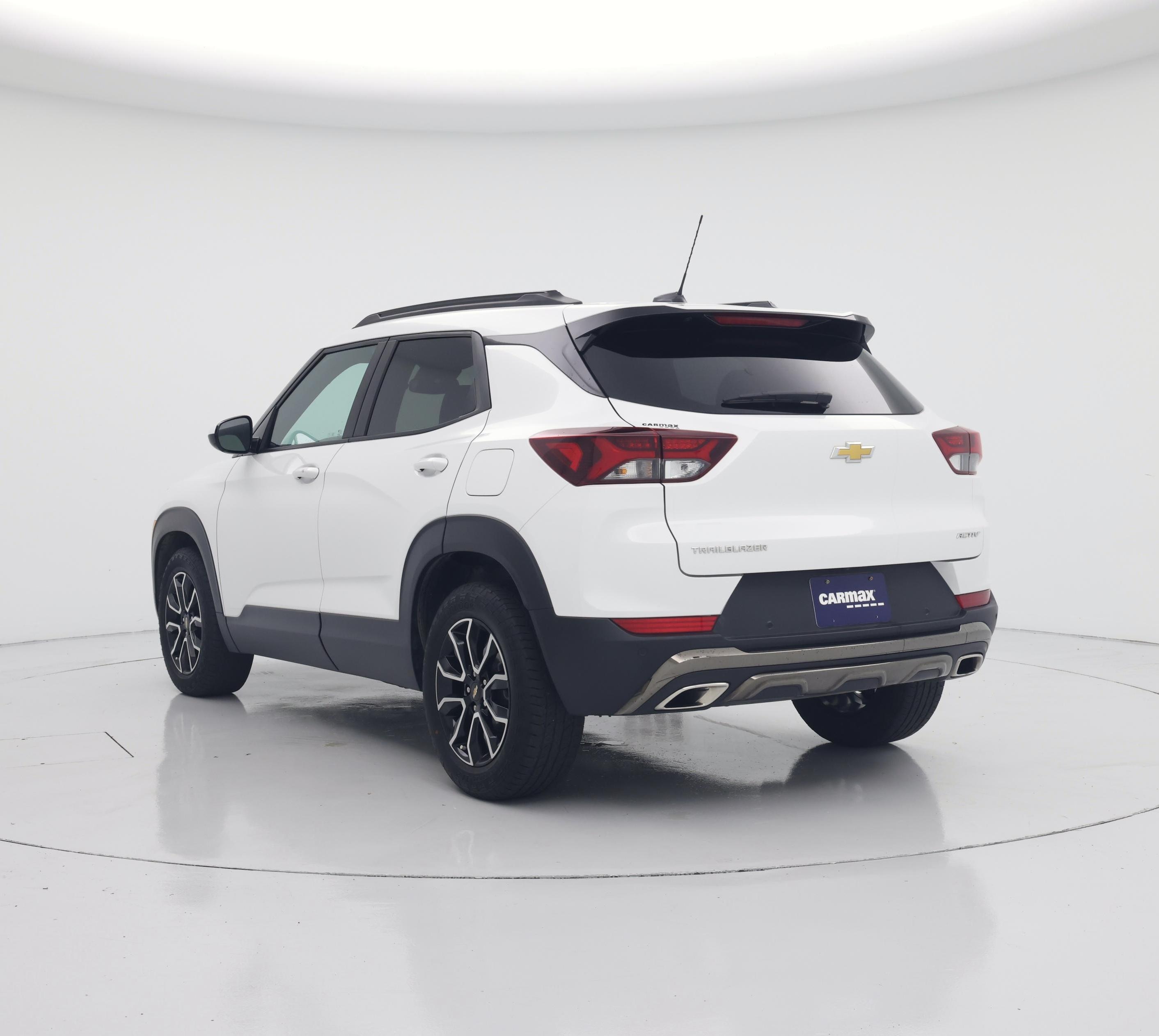 Thumbnail: 2023 Chevrolet TrailBlazer - 2