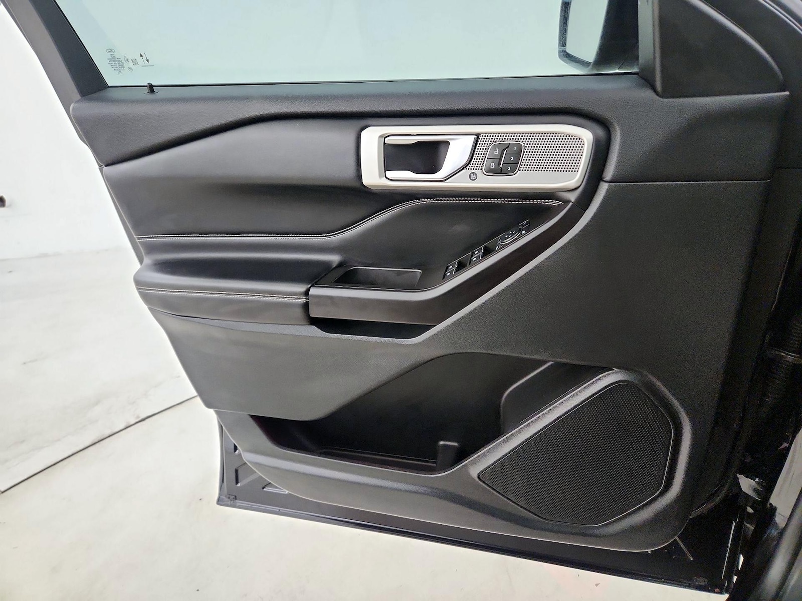 2020 Ford Explorer ST - Photo 13