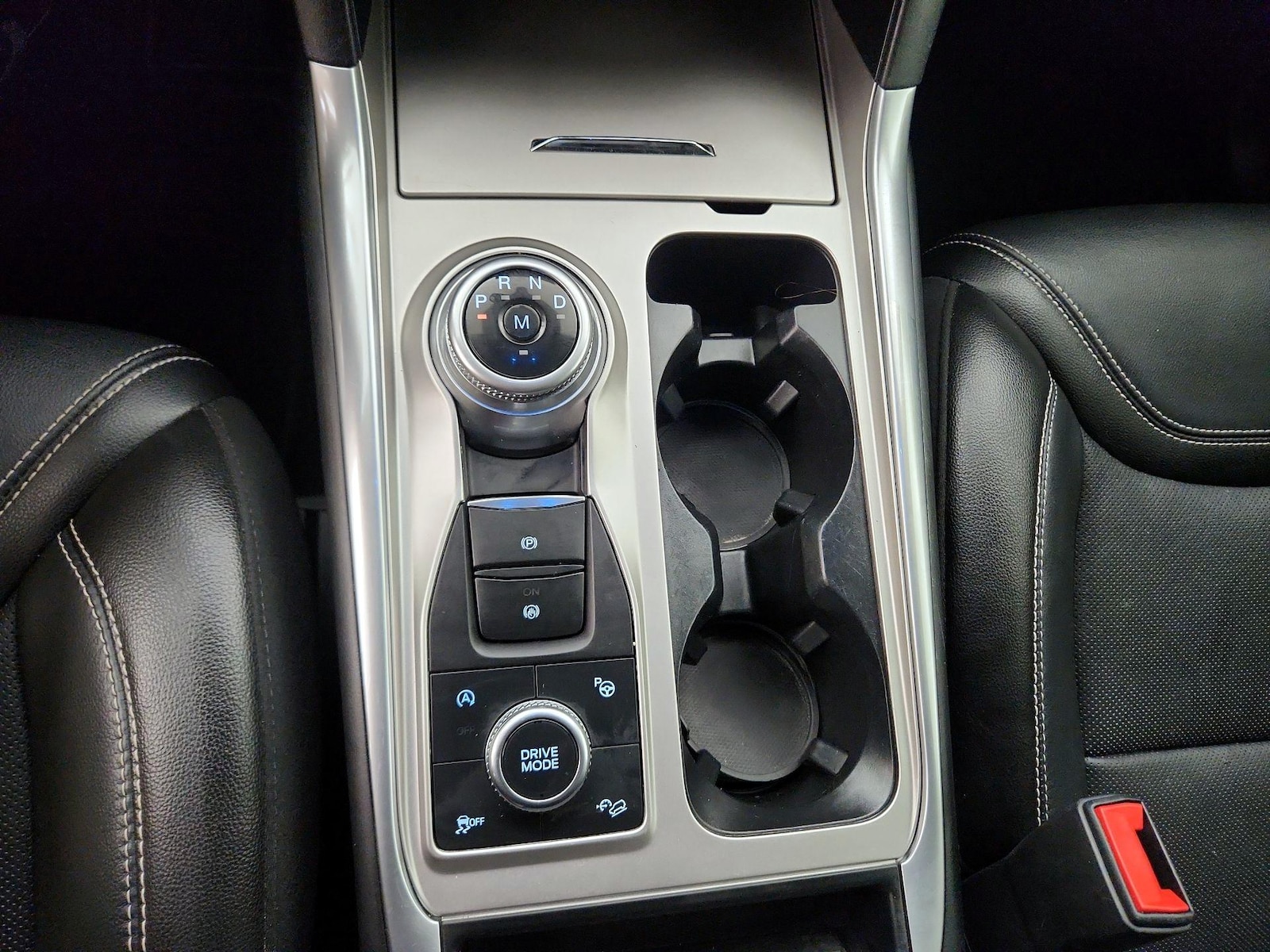 2020 Ford Explorer ST - Photo 19
