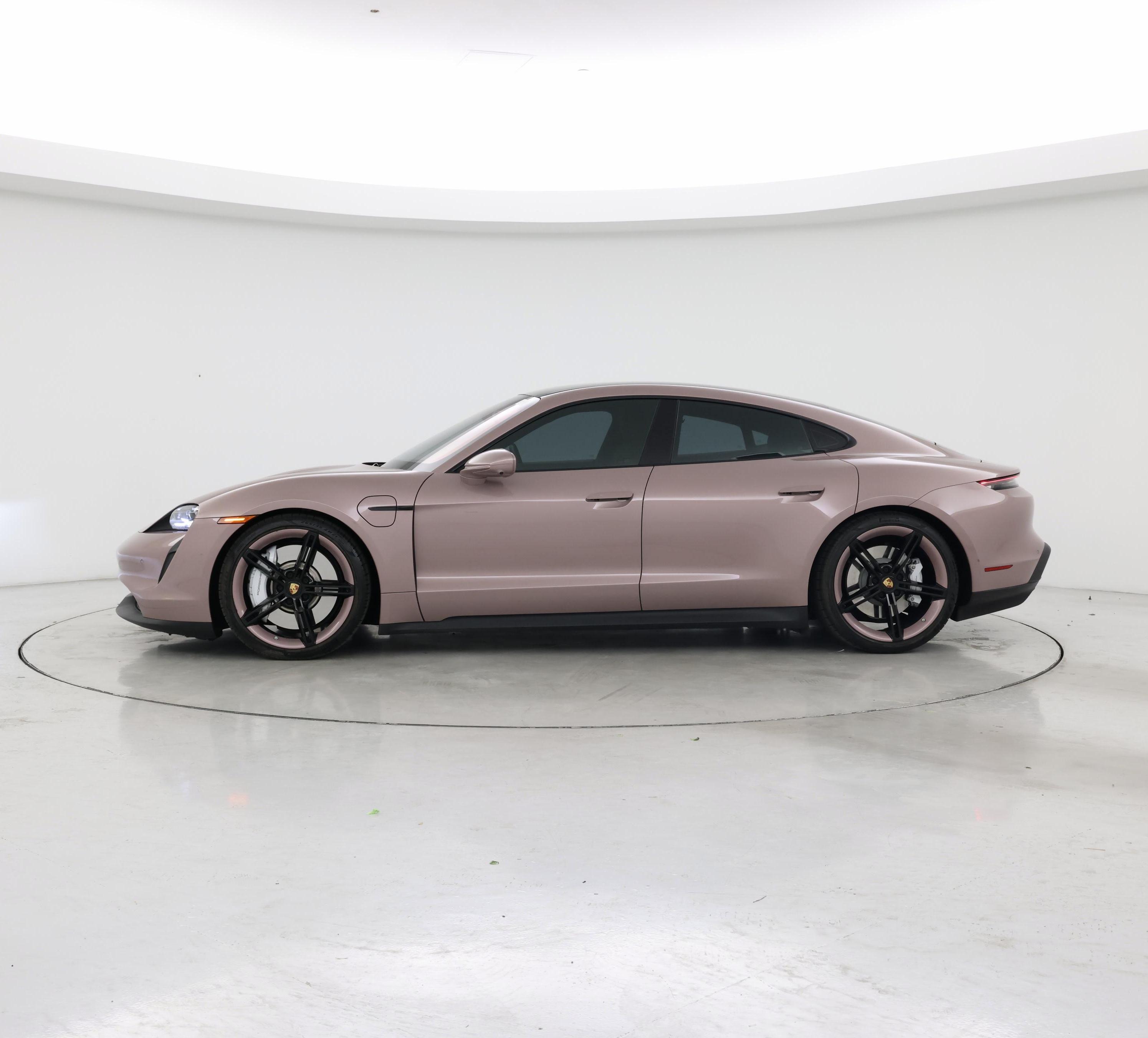 Thumbnail: 2021 Porsche Taycan - 3
