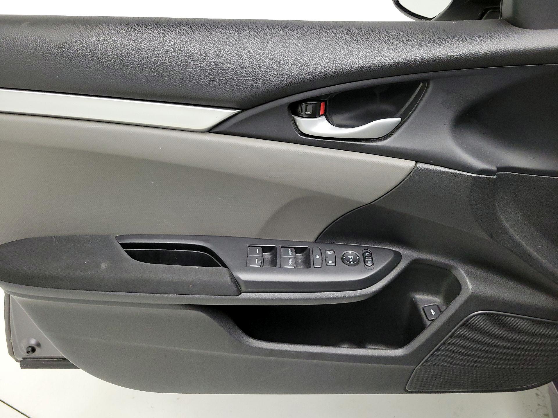 Thumbnail: 2020 Honda Civic - 12