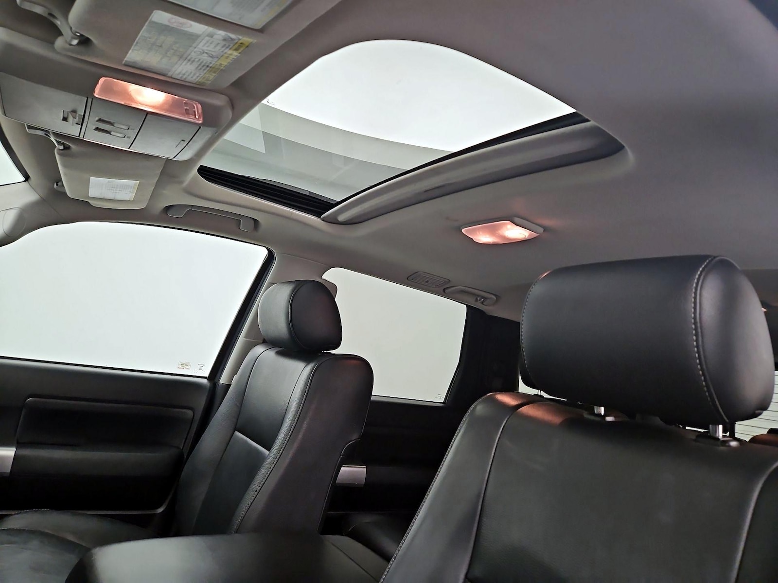 Sunroof(s) & Overhead Airbags